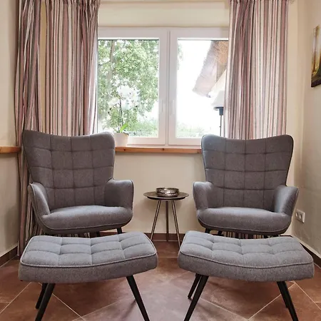 Aufschwung I Haushaelfte Lejlighed